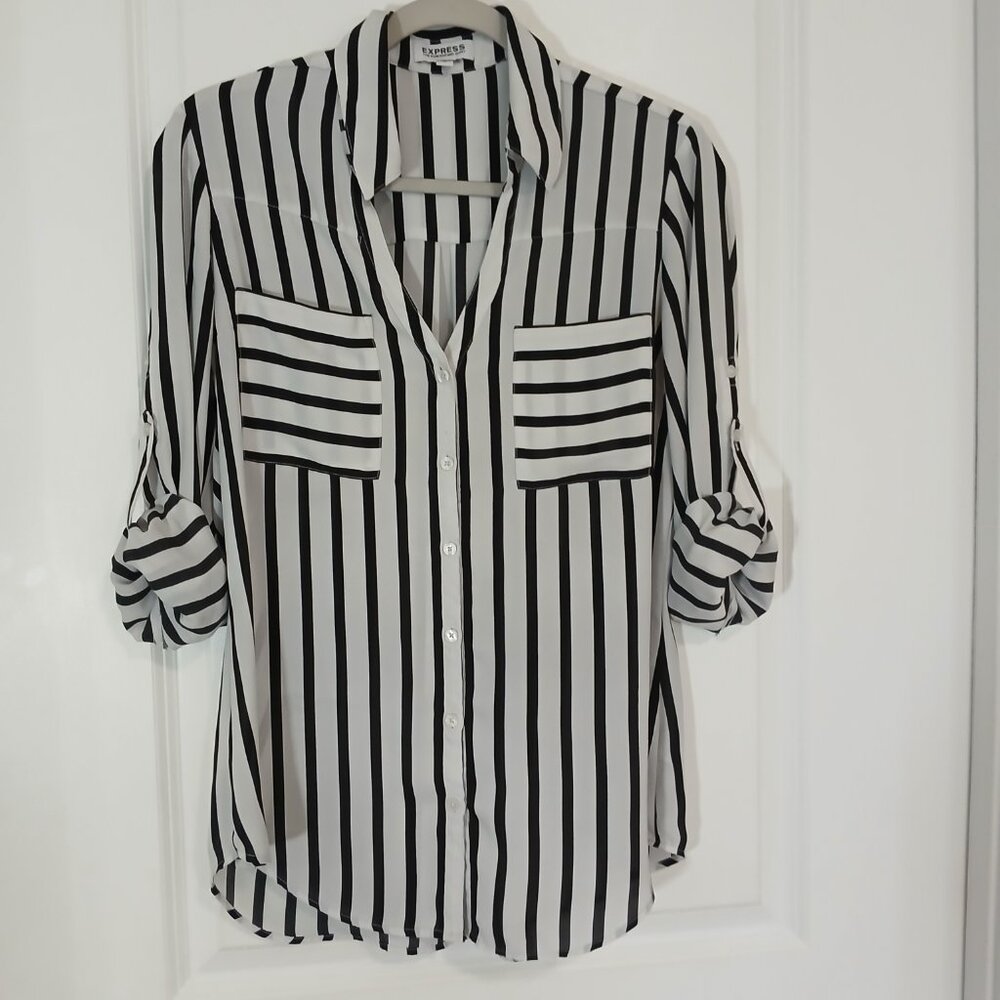Express Portofino Shirt Women’s Medium Black White Stripe Button Front Blouse